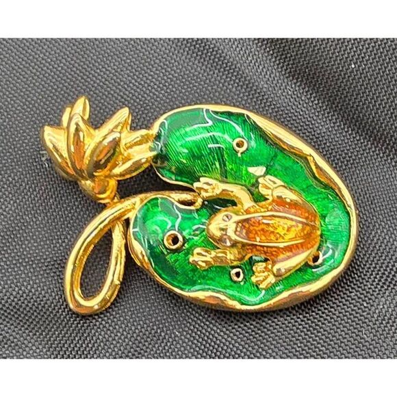 Frog & Lily Pad Enamel Brooch Pin Set Gold Tone Lapel Accessory Green & Orange J - Picture 1 of 7